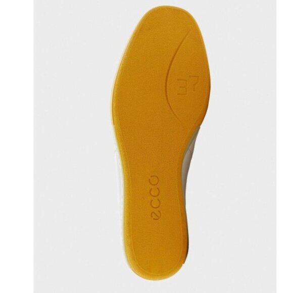 ECCO Simpil II Womens Sneaker - Picture 4 of 7